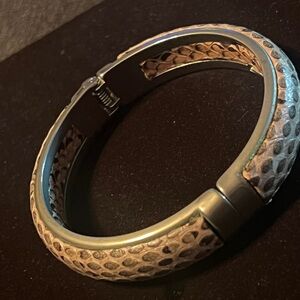 Vintage 1980's Made in Italy Snake Skin Silver Tone Metal Bangle Hinged Bracelet